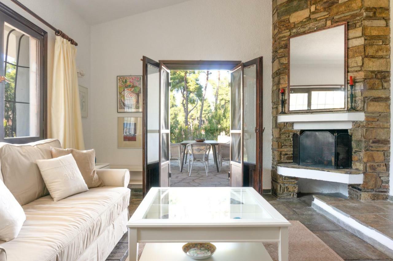 Villa Aurora In Sani With Garden And Pool 외부 사진